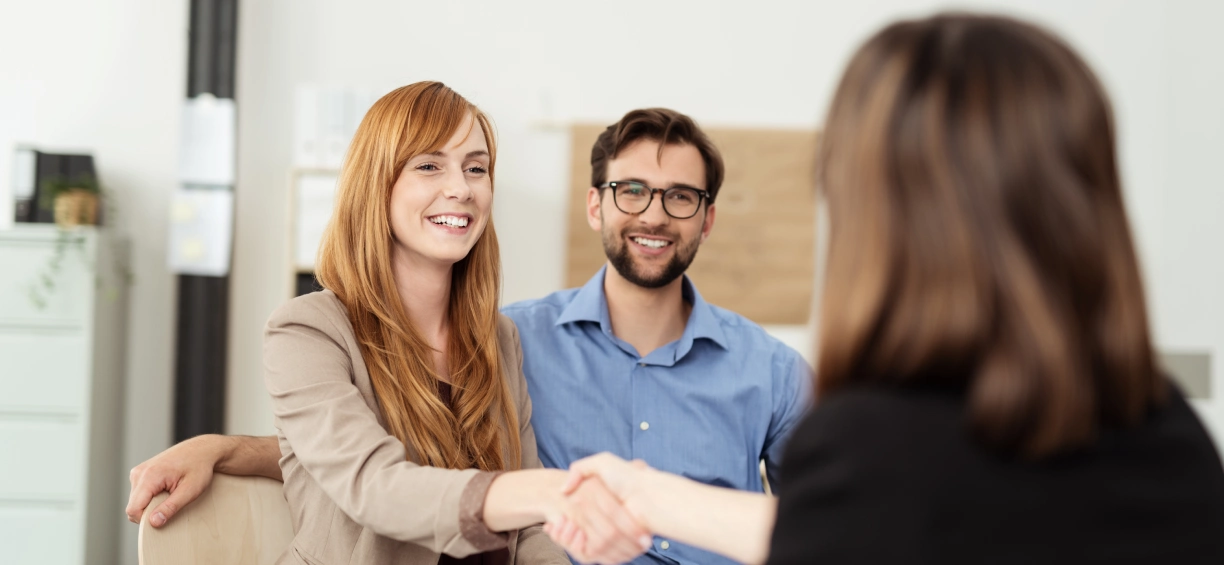 Why Choose a Broker Over Going Direct to a Bank?